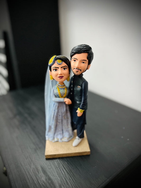Couple sculpture